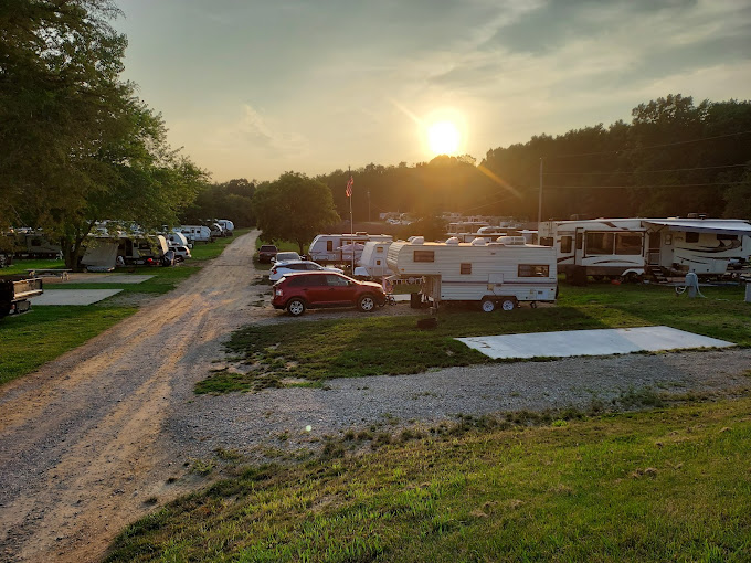 Hell Creek Campground