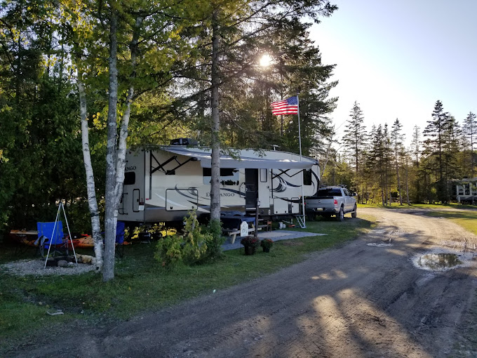 Castle Rock Lakefront Campark
