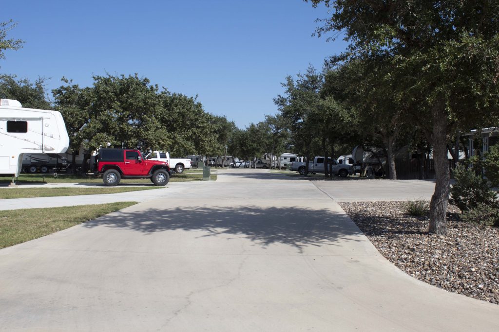 Sandy Oaks RV Park-Mobile Home