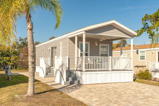 Sun Retreats Daytona Beach
