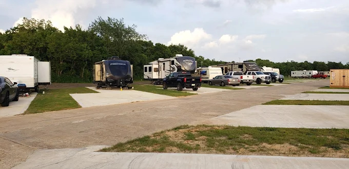 Liverpool RV Center