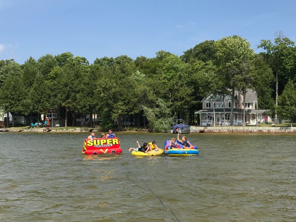 Carefree Cove Campground and Cabins