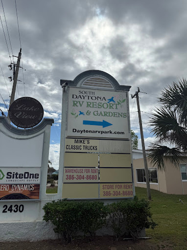 Daytona RV Park And Tropical Gardens
