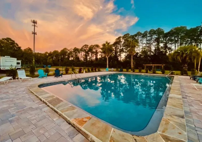 Unhitched Garcon Point