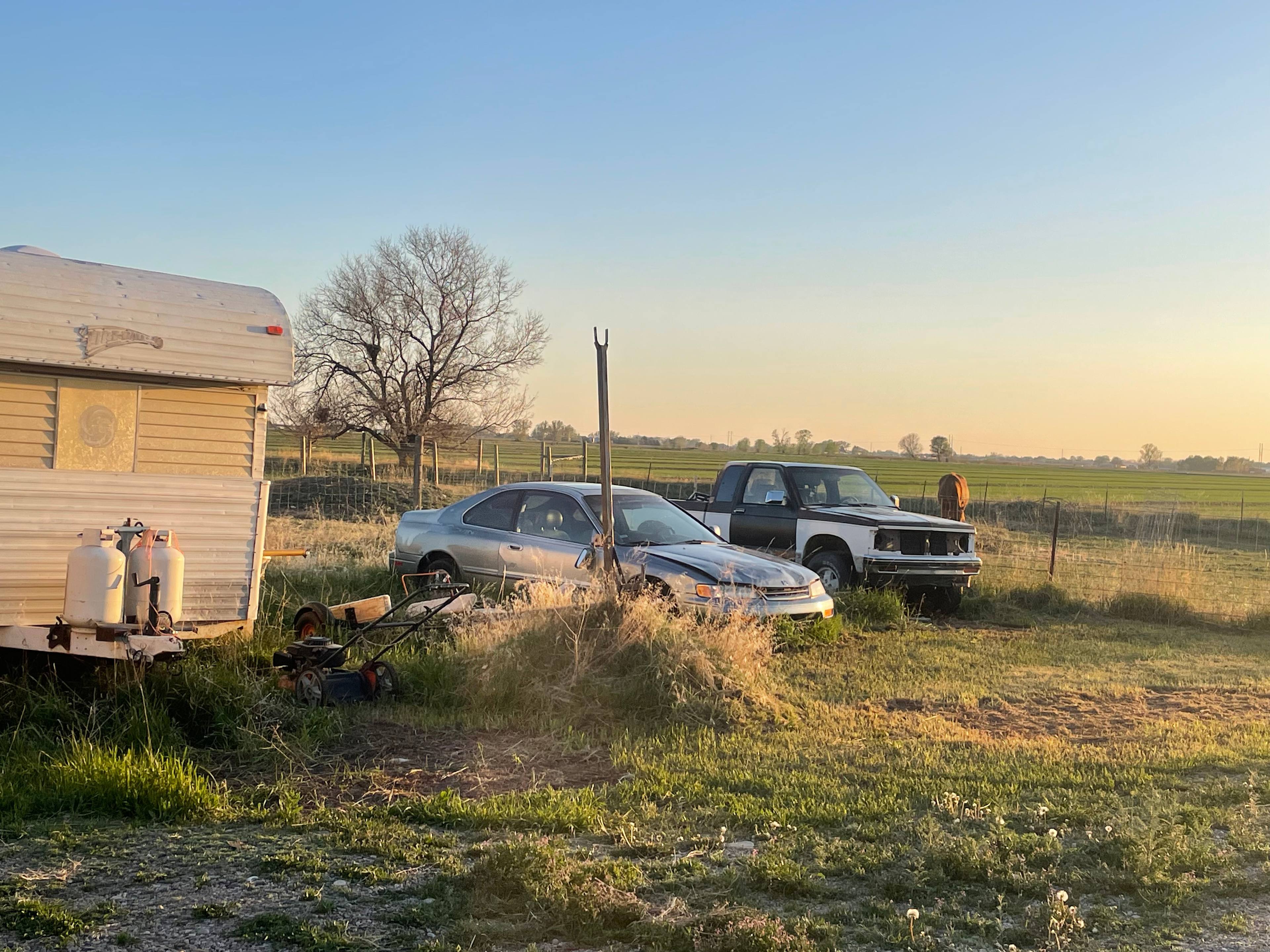 Hobby Farm With Perfect Sunsets