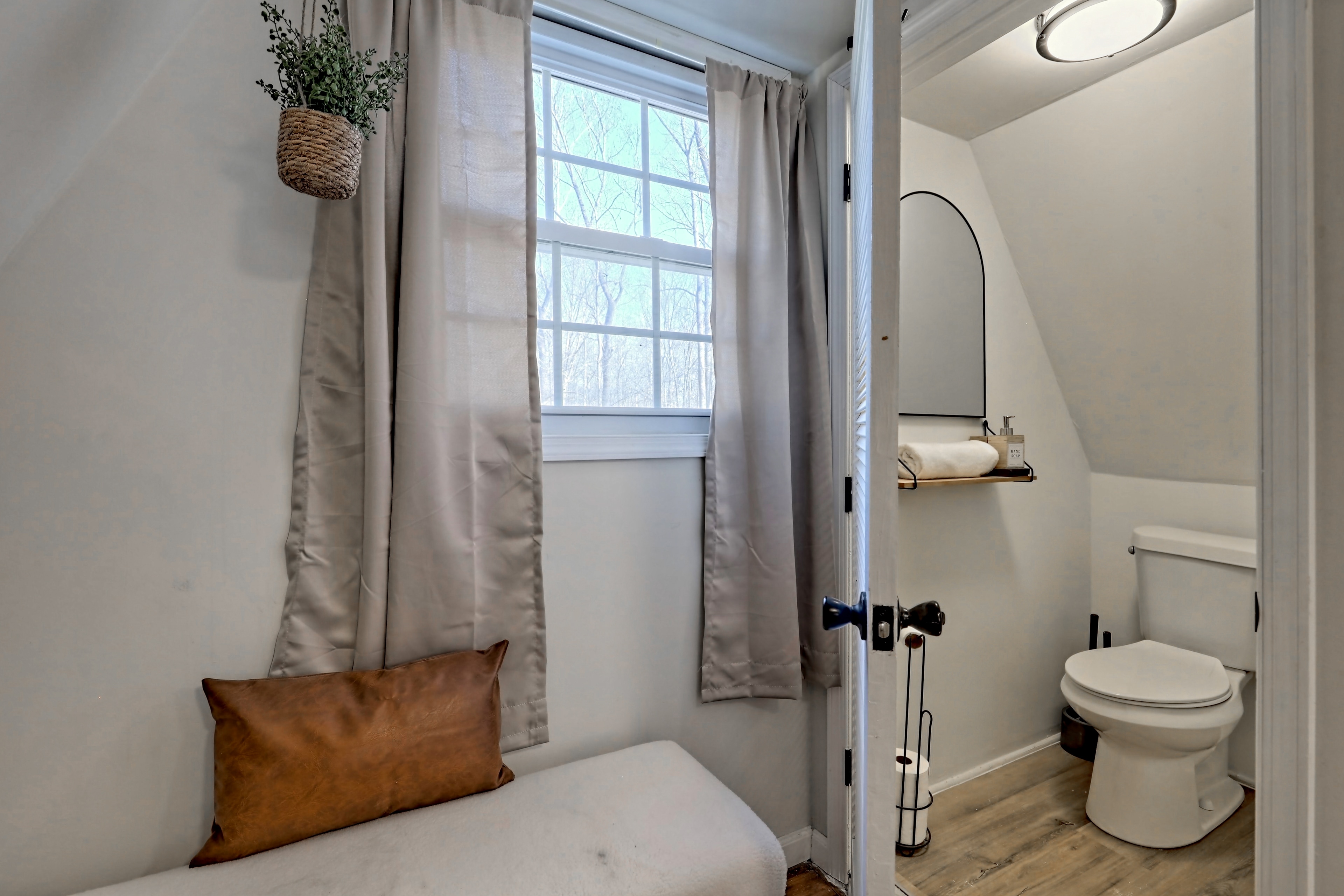 Lake Hartwell A-Frame Cabin