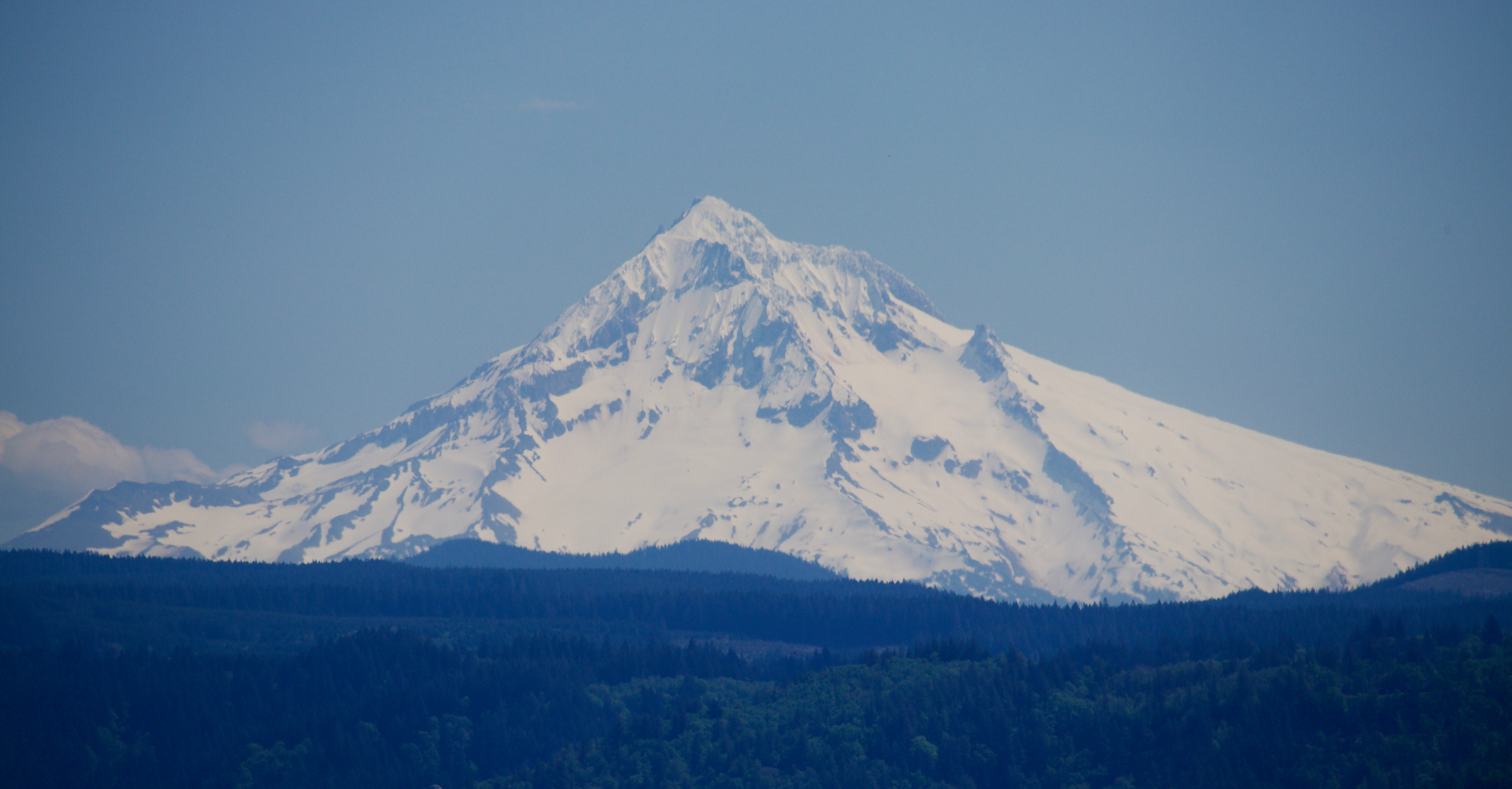 The view from Camas Port in town