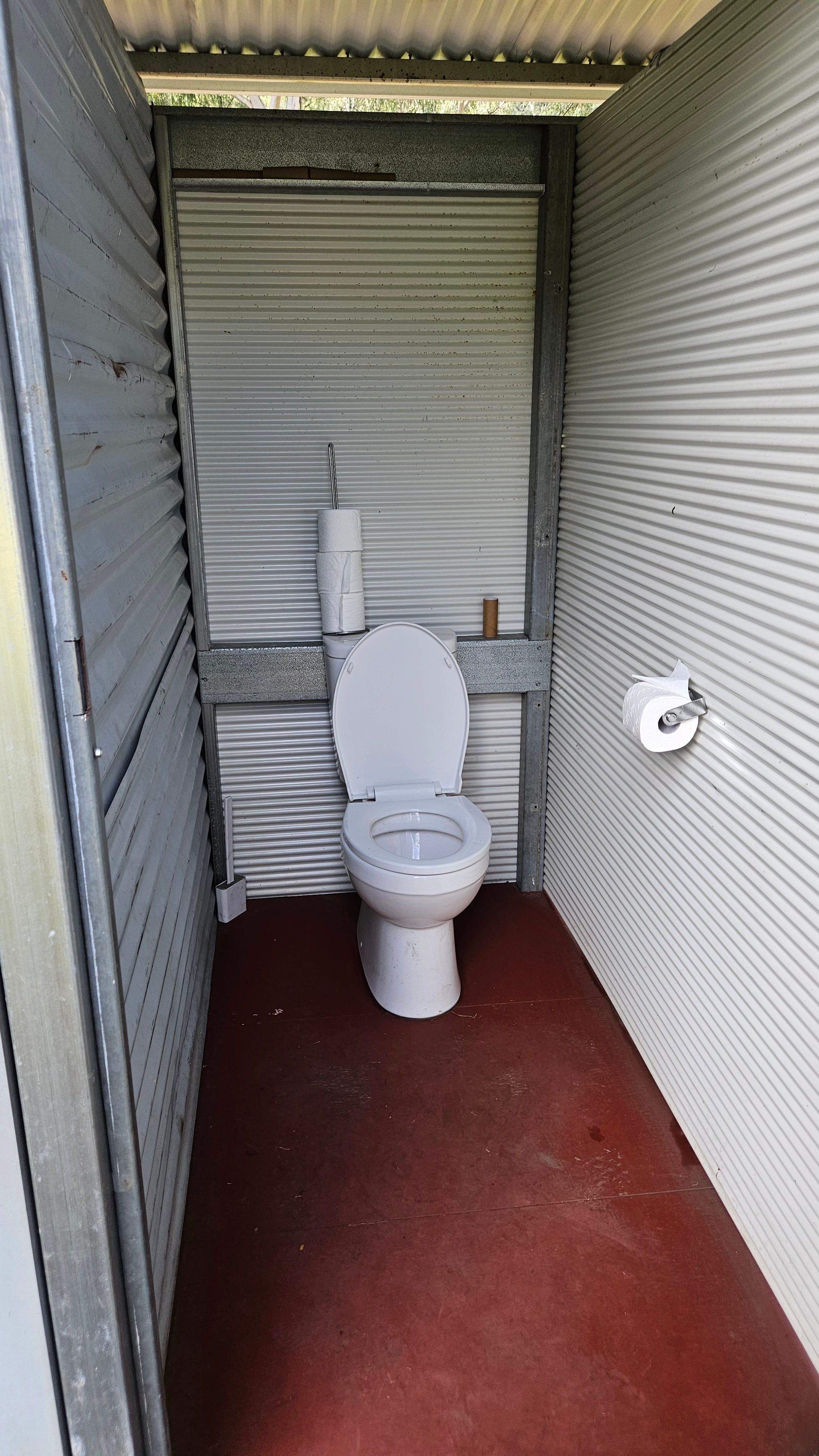 "DeView" Colo River Valley Camping