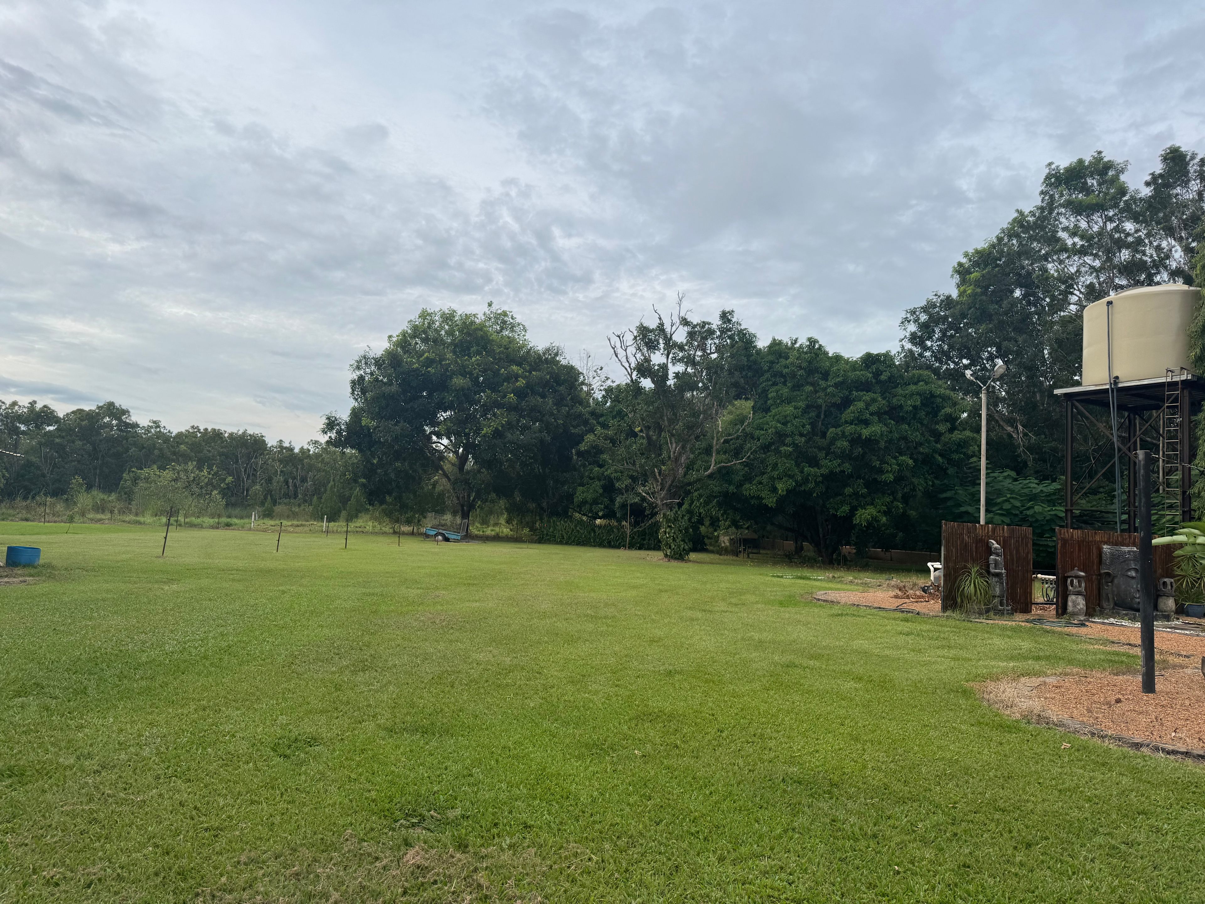 Humpty doo shade camp