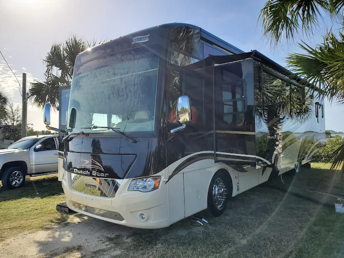 Low Key Hideaway Motel and RV Resort (Adults only)