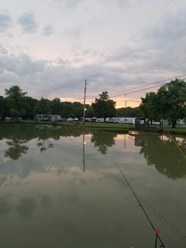 Shangri La By The Lake Campground