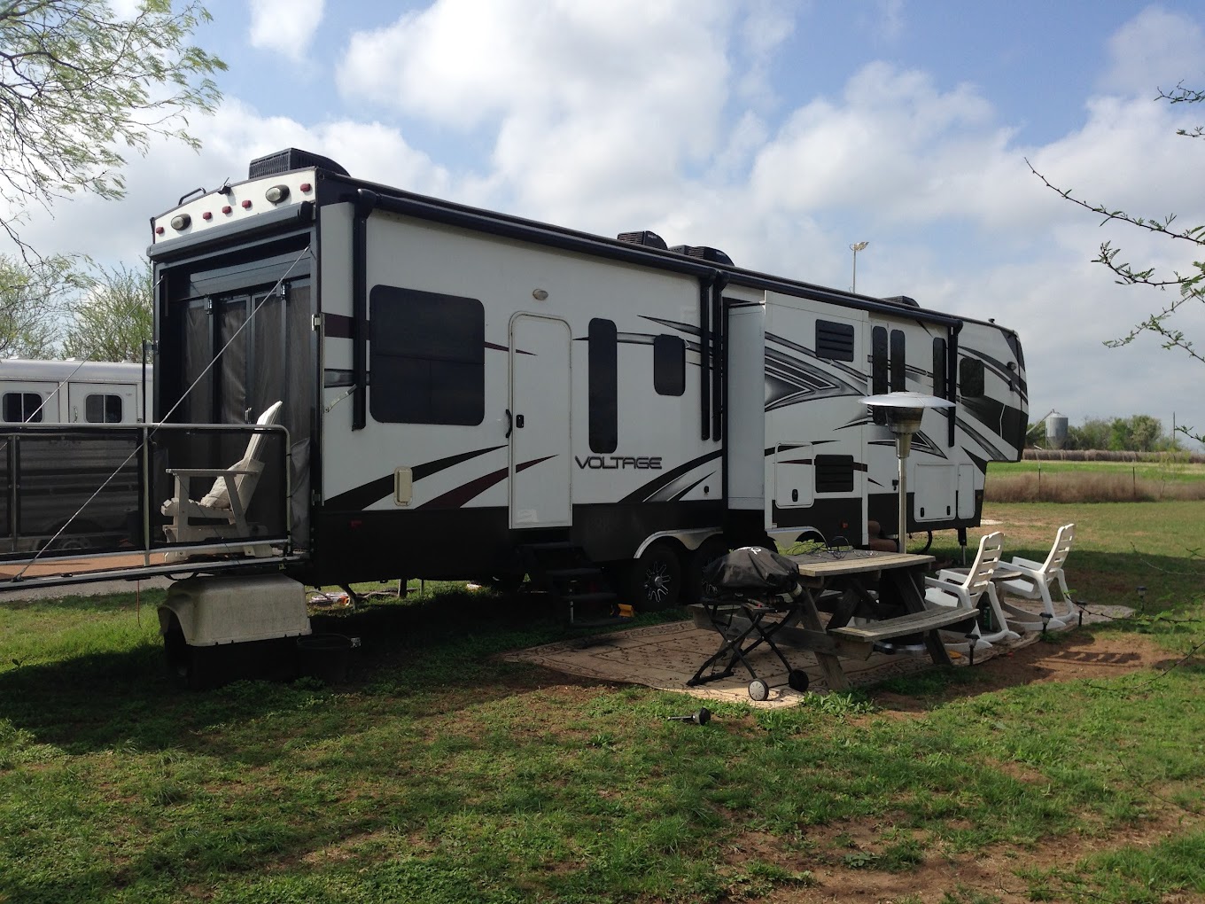 Kenedy Texas Country RV Park and Ranch