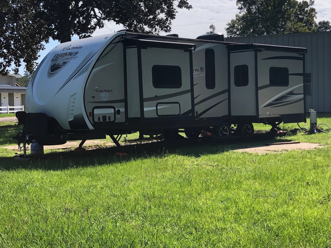 Lakeside Travel Park