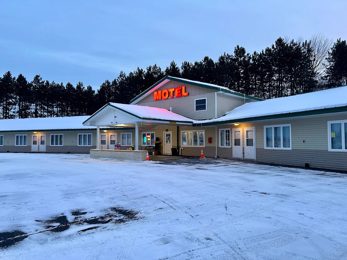 Country Villa Motel Campground