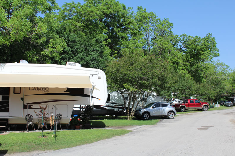 River Shade RV Park
