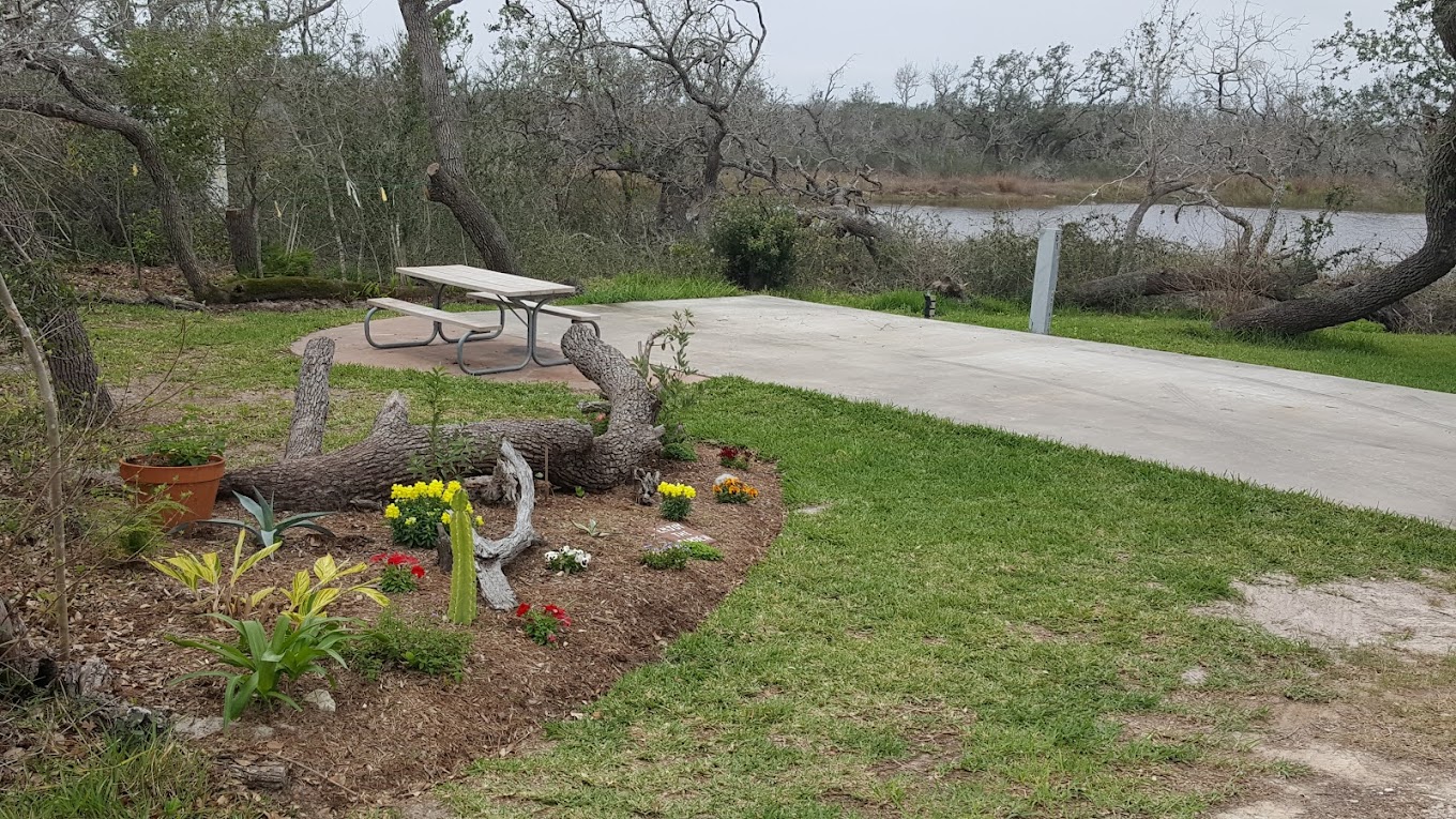Enchanted Oaks RV Park