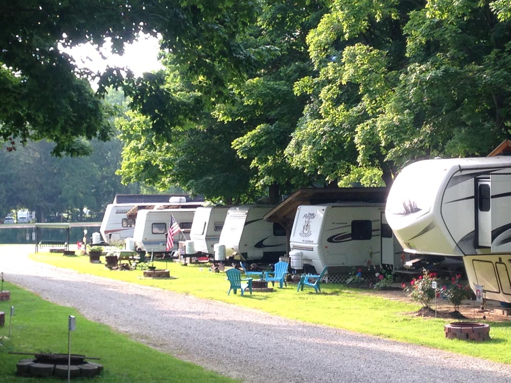 Rustic Knolls Campsites and Cabins