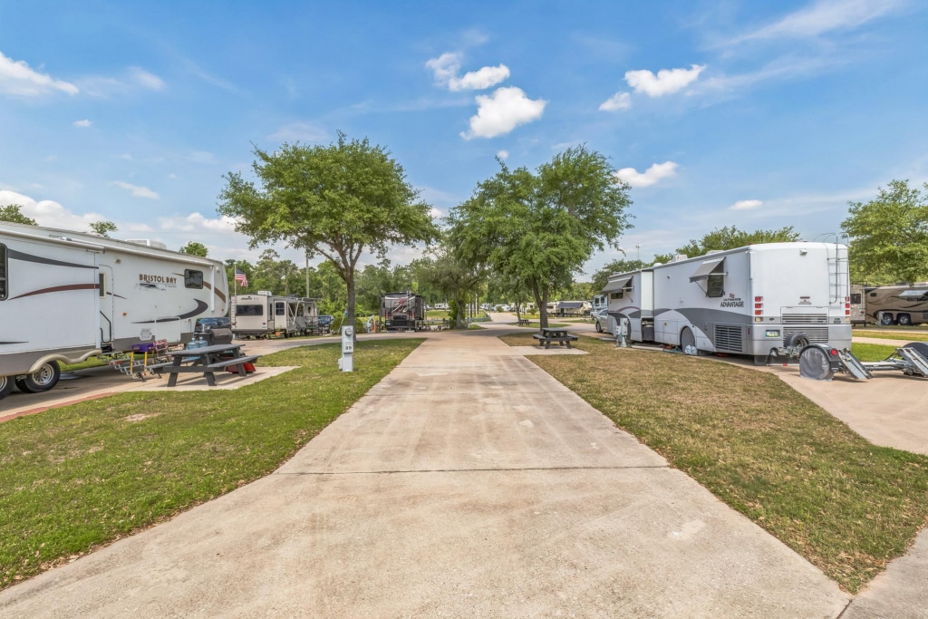 Rayford Crossing RV Resort