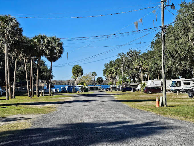 Lynchs Landing RV Park and Cottages