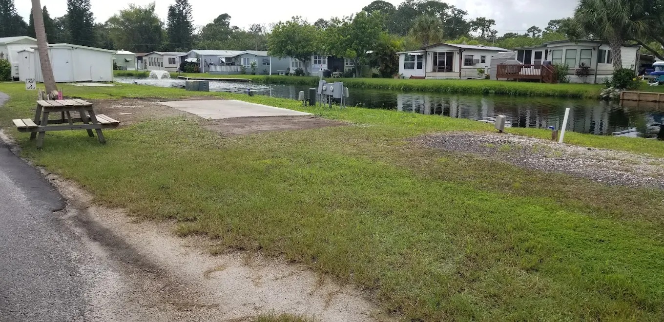 River Oaks RV Resort