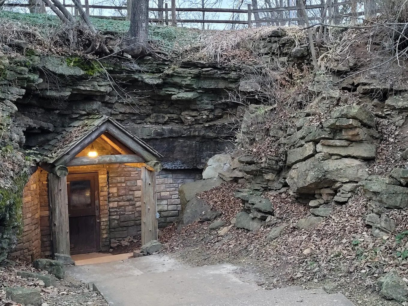 Eagle Cave Resort LLC