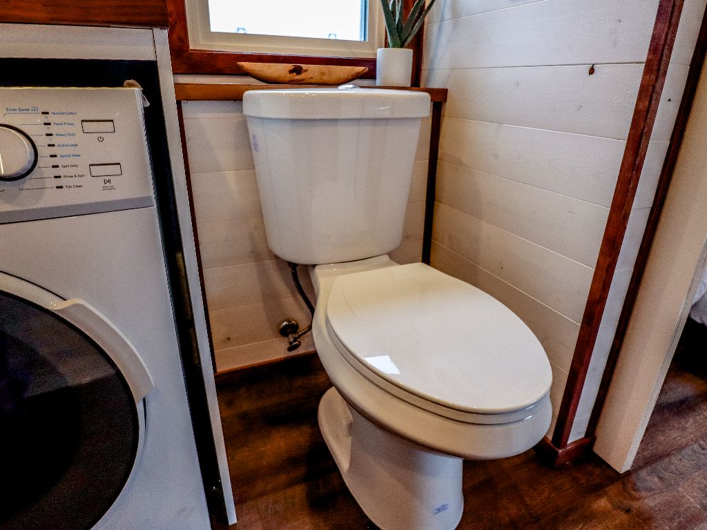 The Squirrel - Tiny Cottage