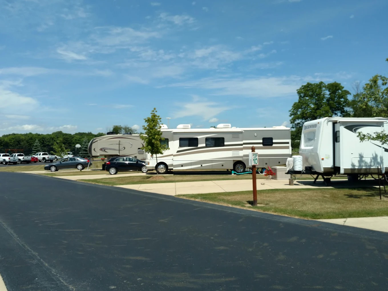 Sun Retreats Gun Lake