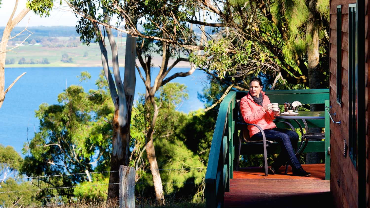 Lakes and Craters Holiday Park