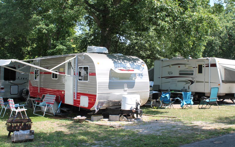 Lakeside Campgrounds