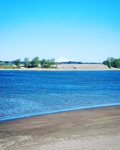 Reeders Beach Resort