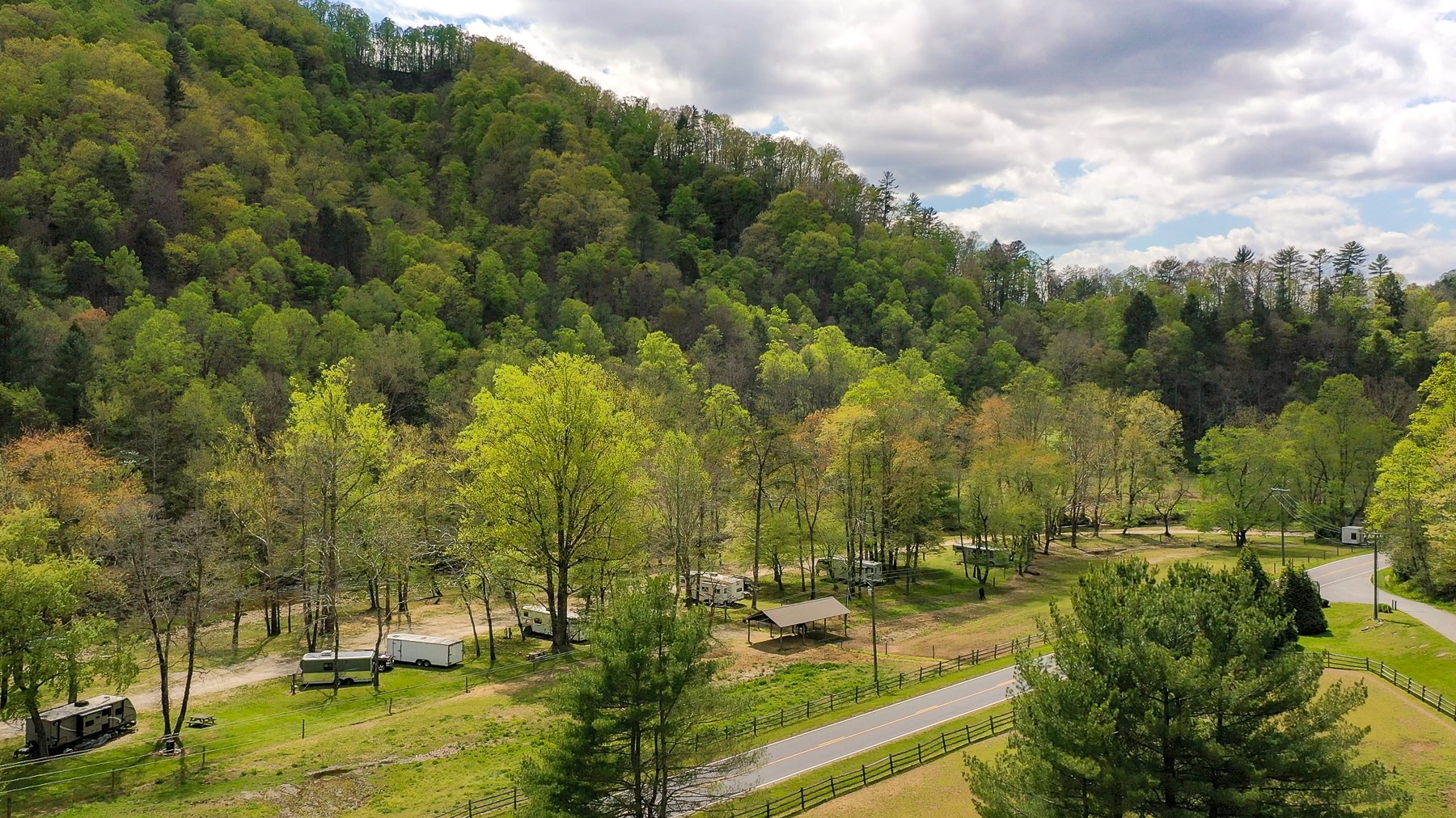 Leatherwood Mountains Resort