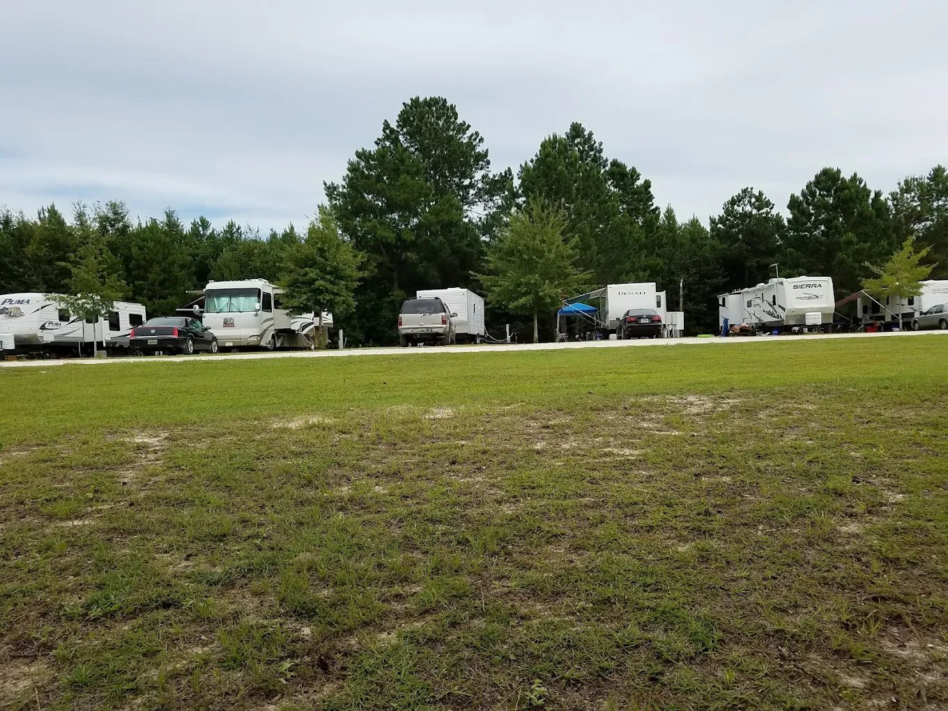 Lazy Lake RV Park