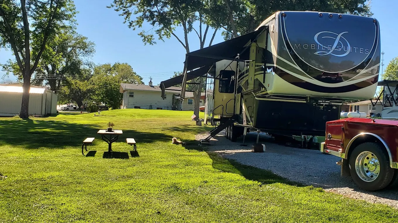 A Country Charm RV Park