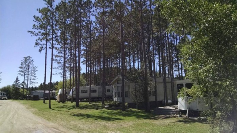 Tomahawk Lodge Resort and RV Park