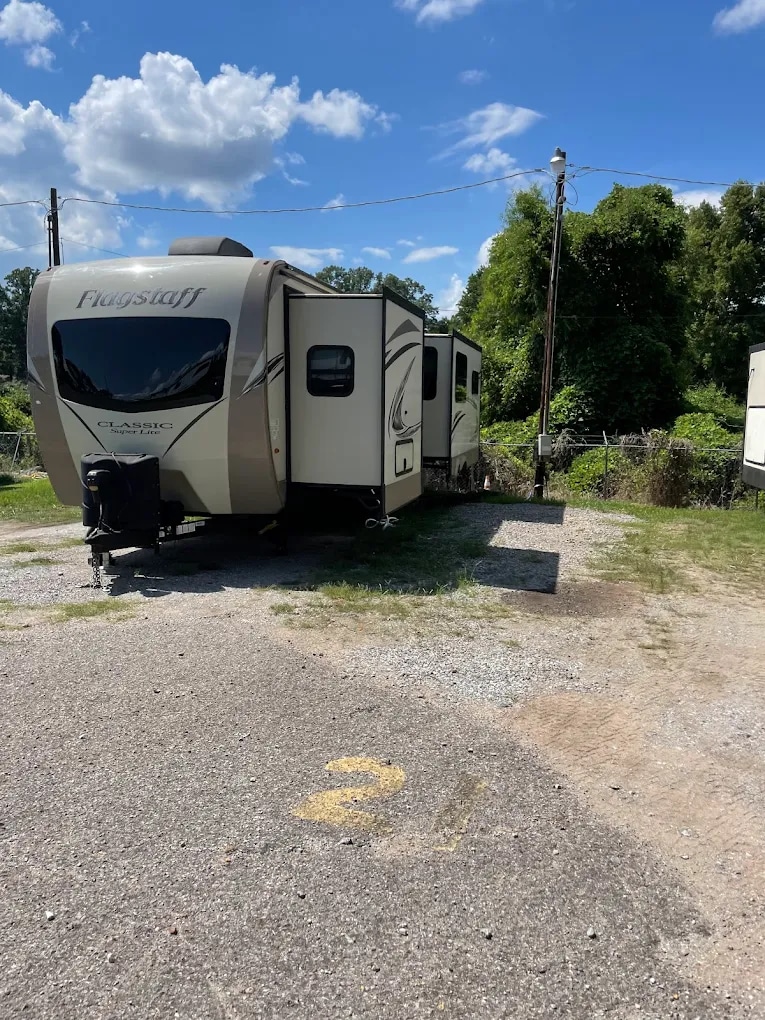 Elvis Presley Blvd RV Park