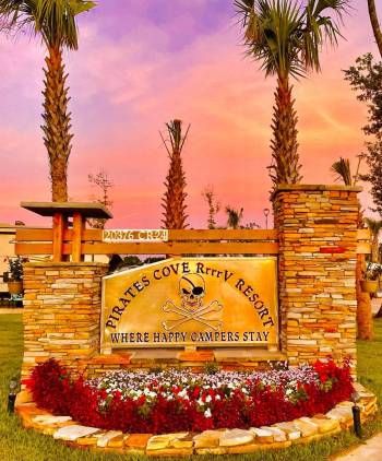 Pirates Cove RrrrV Resort