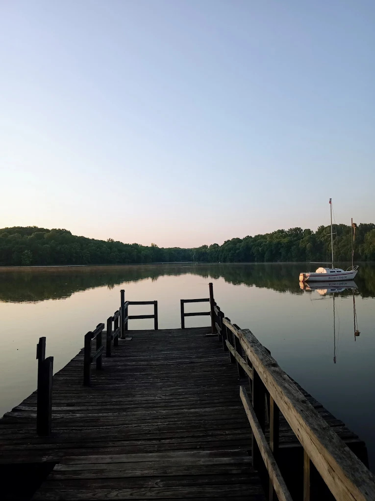 Shady Cove Resort & Marina LLC