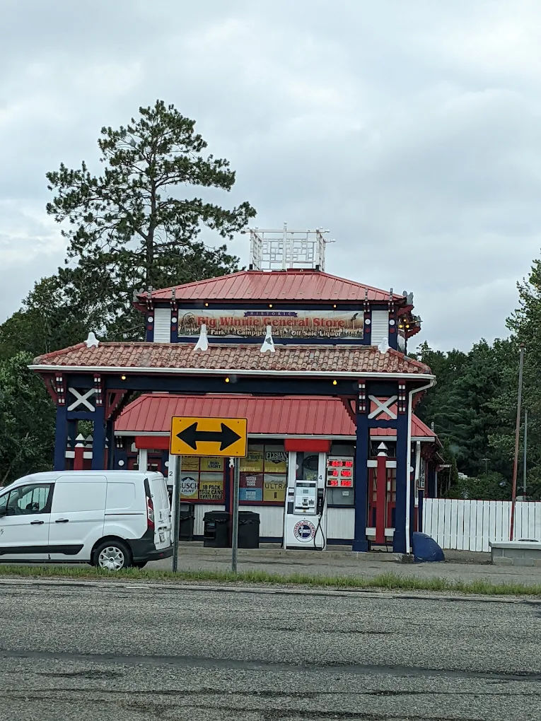 Big Winnie Store RV Park & Campground