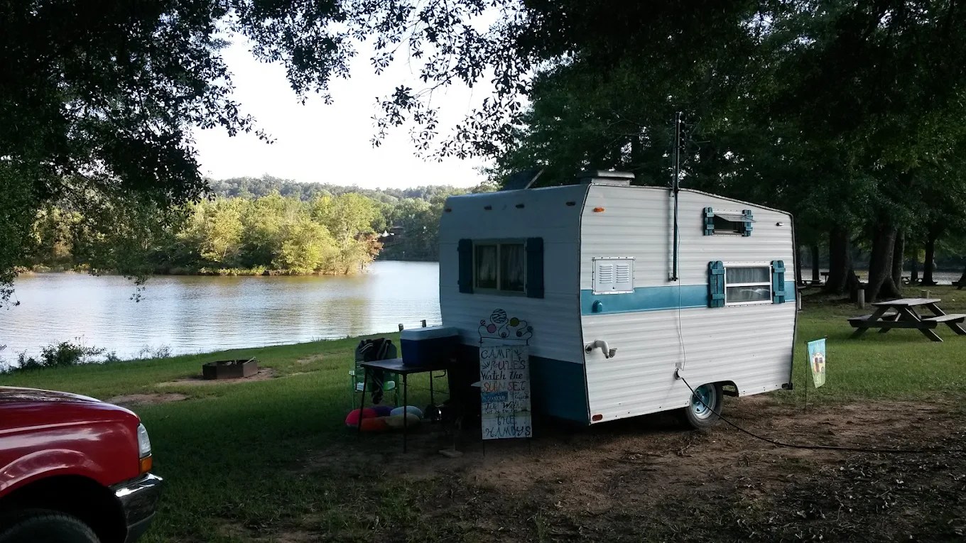 Arrowhead RV Resort at Smith Lake, Crane Hill AL