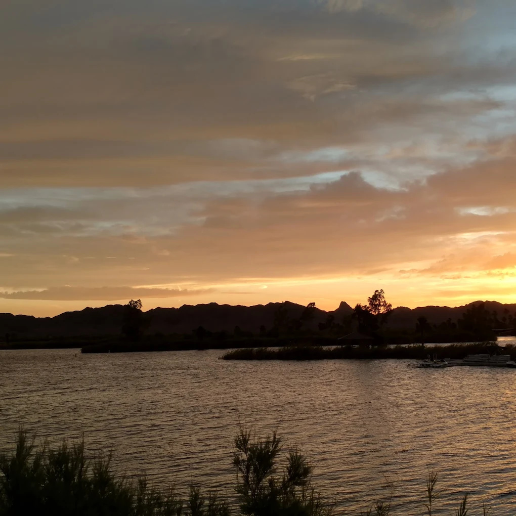 Martinez Lake Resort