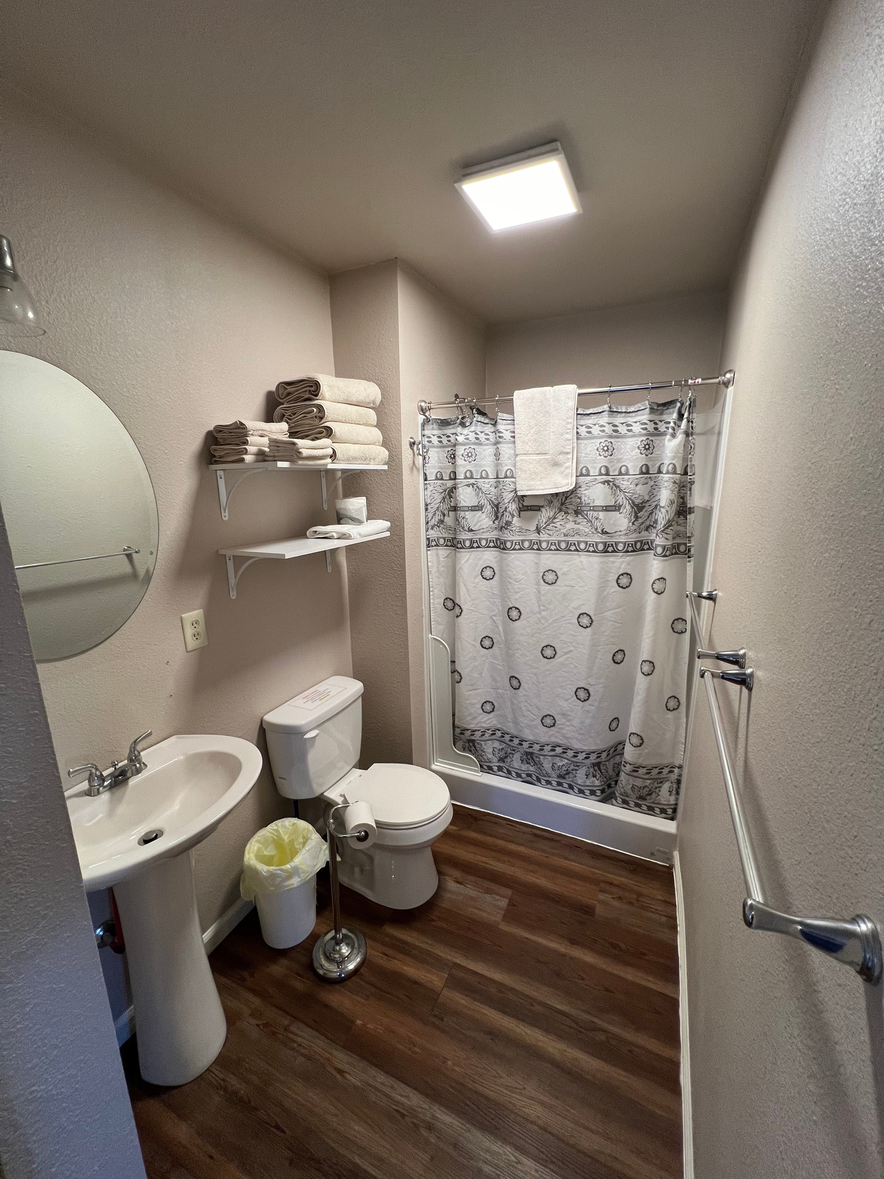 Cabin 1 - "The Bluegill"