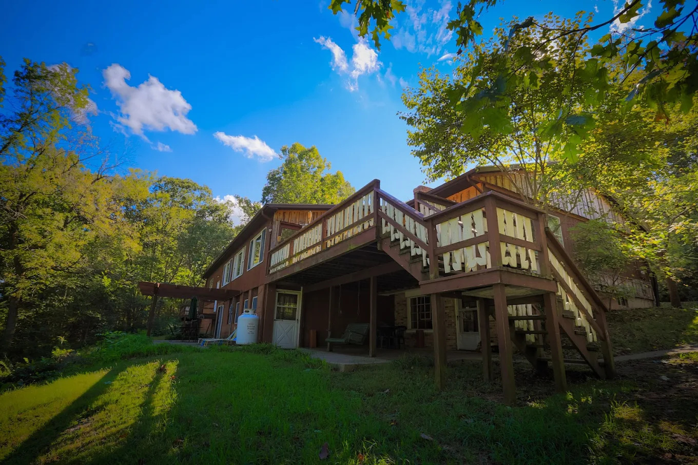 The Country Place Inc. Lodging and Camping on the Shenandoah River...