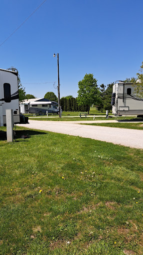 D & W Lake Camping and RV Park