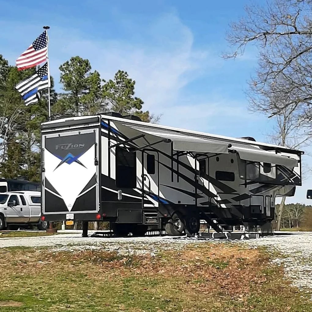 Parkers Crossroads RV Park and Campground