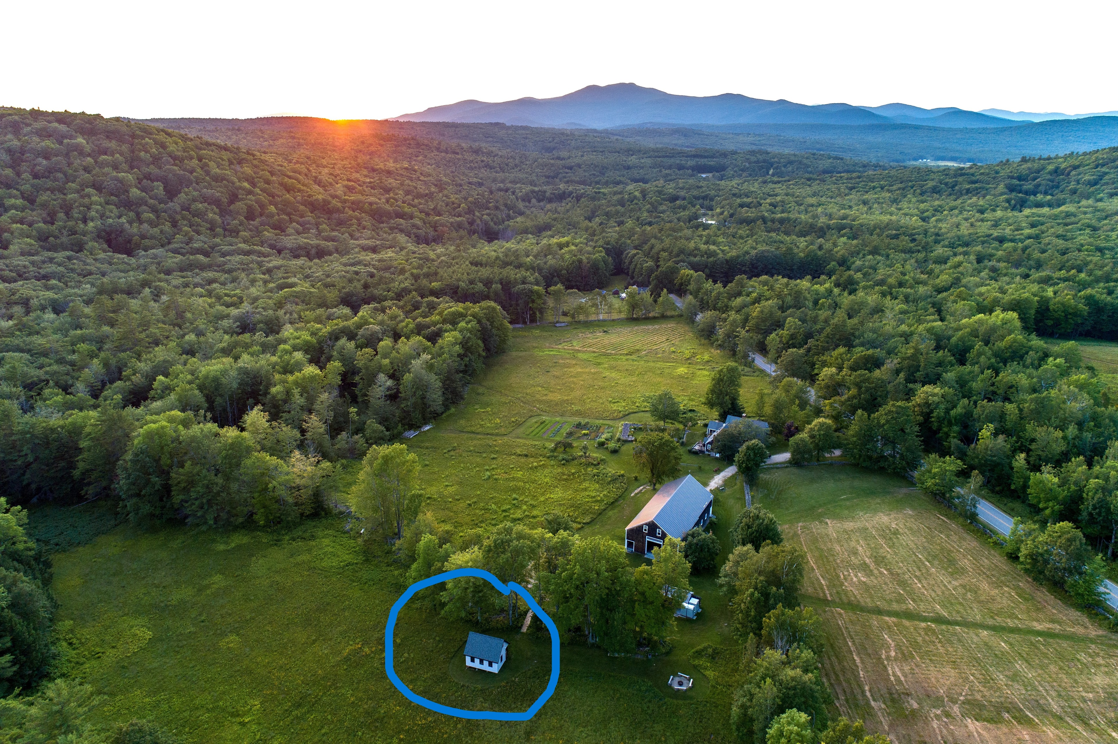 Country Meadow Glamping Cabin