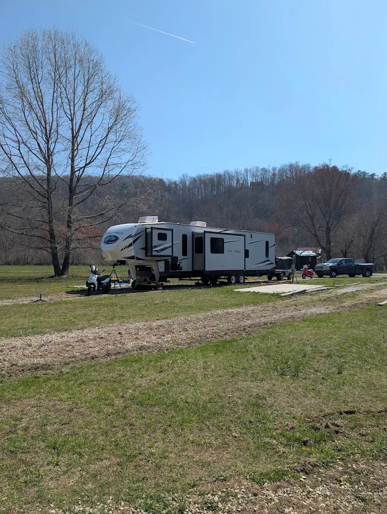 Hammer's Hideaway Campground