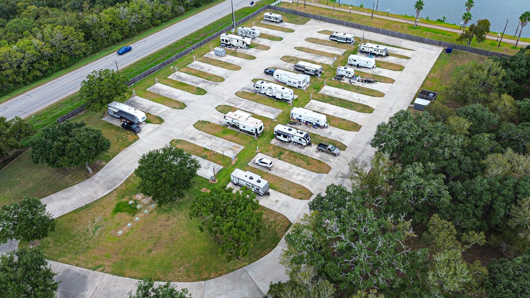 Quilly's Cozy Traveler RV Park
