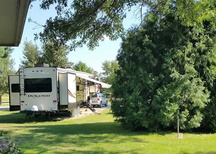 Sudbury Court Motel & RV Park