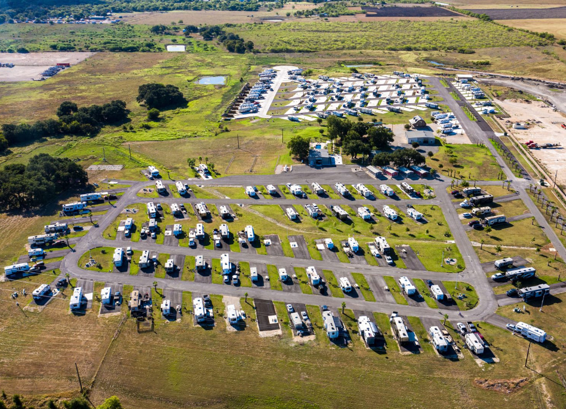DandR River City RV Resort