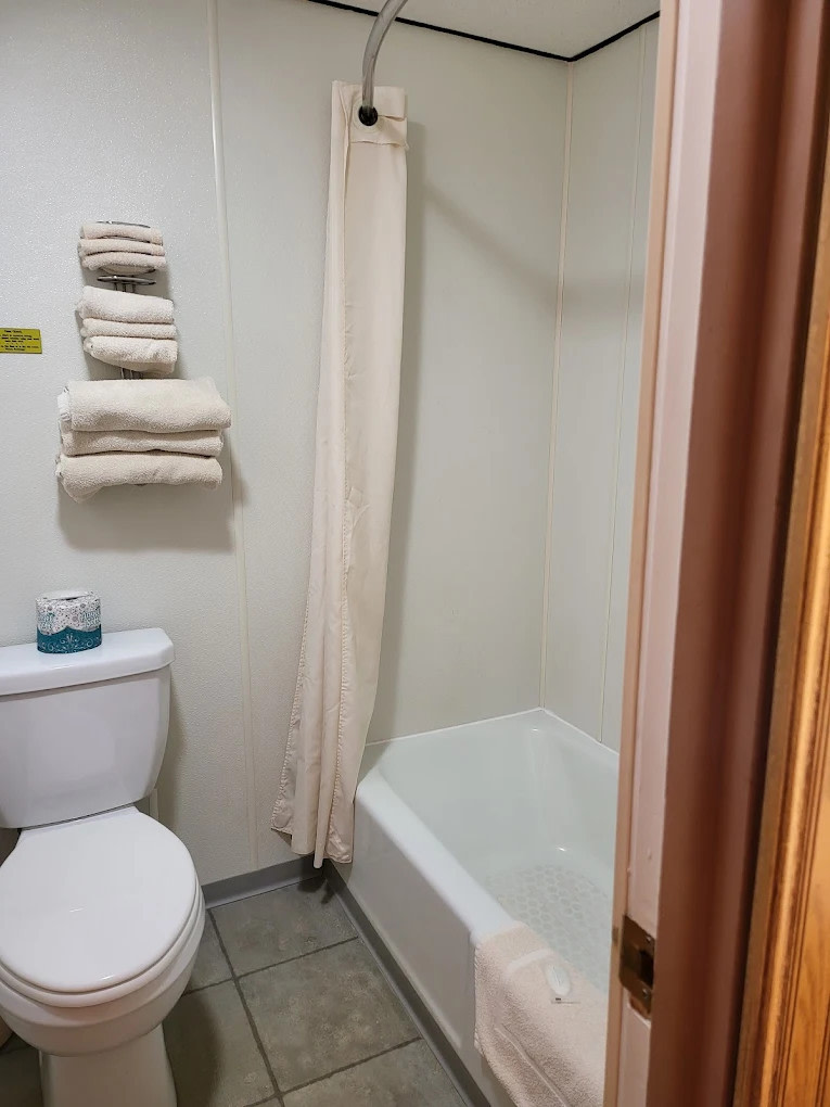 Edgewater Inn And RV Park